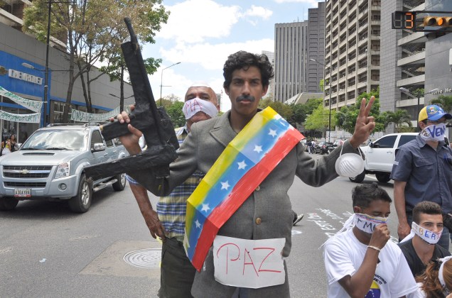 MARCHA POR LA LIBERACION DE LEOPOLDO LOPEZ - NewsReport (13)