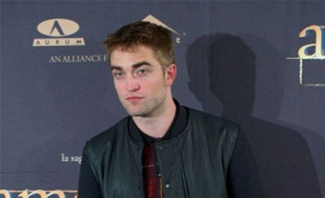 pattinson_n-672xXx80