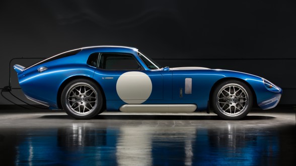 Renovo Coupe1