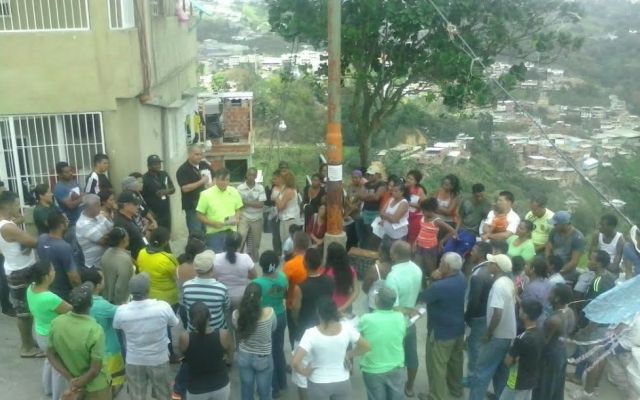 Asamblea de vecinos en san Valentín. San Blas