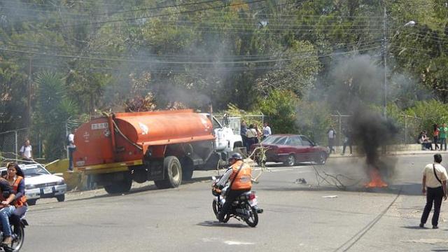 En las calles de Mérida se encontraba la gente protestando / Foto Will Hatton