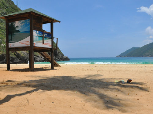 Cerraron Playa Grande en Choroní por el fuerte oleaje