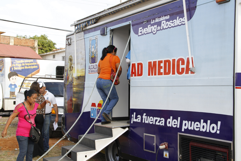 Alcaldía relanzará programa de Clínicas Móviles en comunidades de Maracaibo