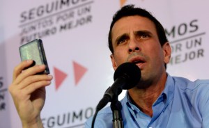 Capriles pide a TSJ que se pronuncie sobre crisis constitucional