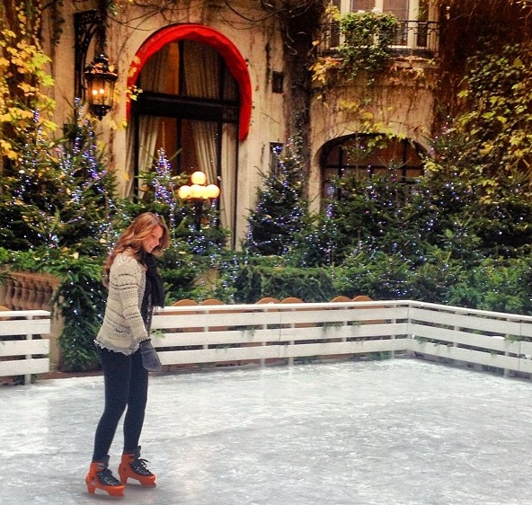 Miren a esta hermosa venezolana patinando (FOTO)