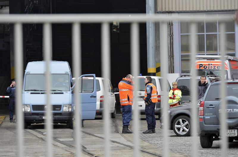 Un hombre de 42 años, presunto autor del tiroteo en el centro de Suiza