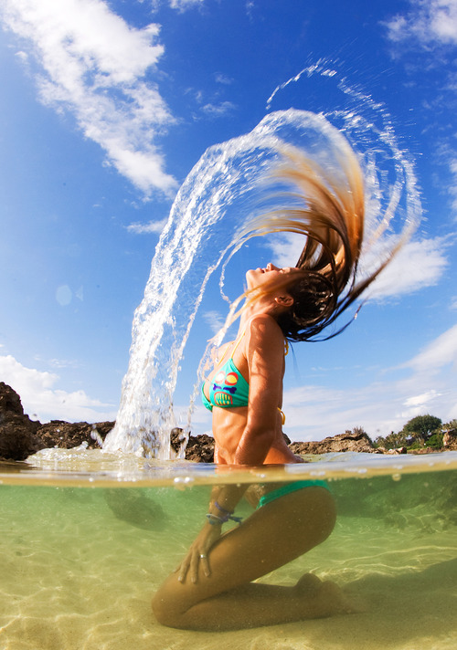 Sí, otra surfista y modelo que está bien chévere (FOTOS)