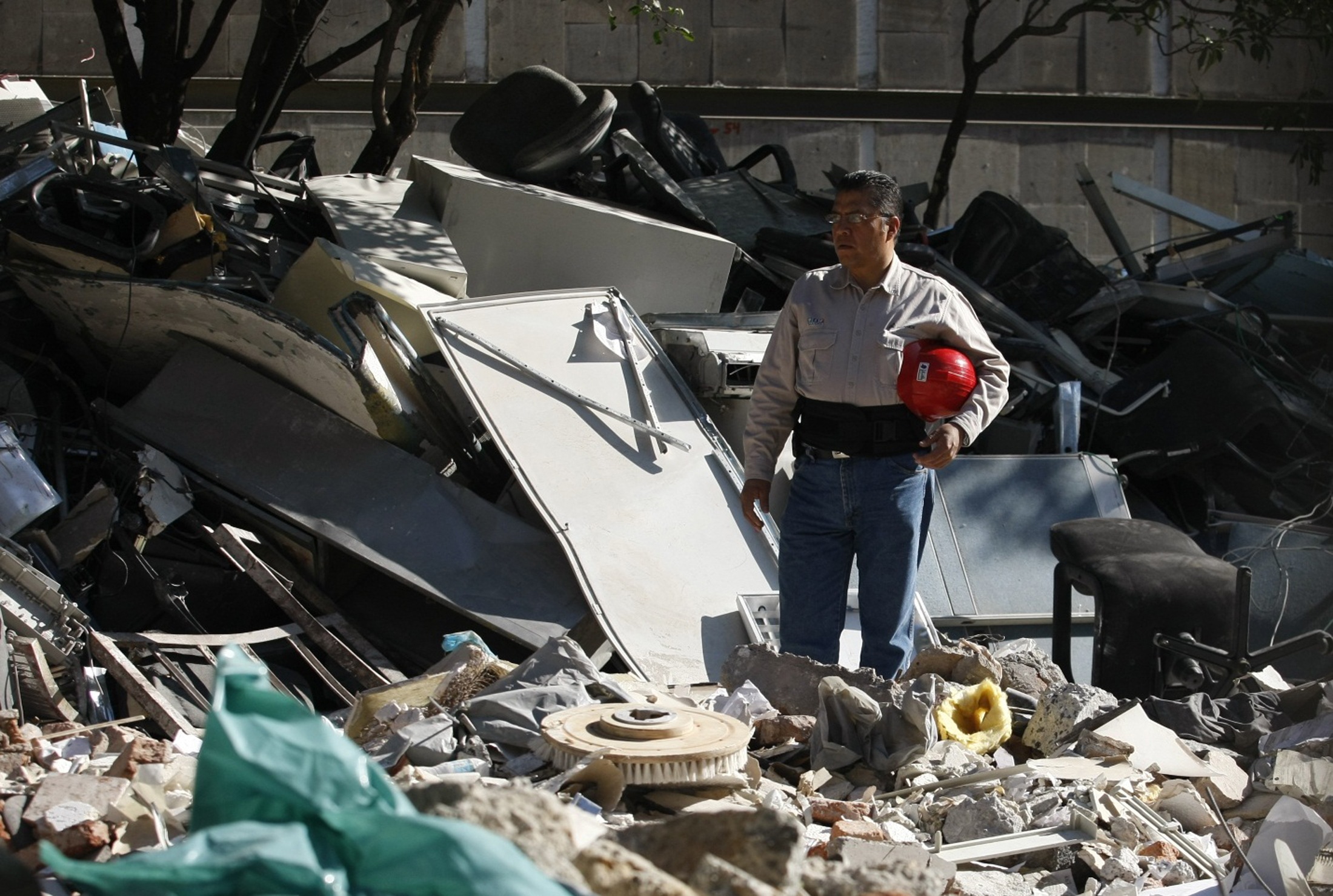 Confirman que encontraron restos de posibles víctimas en la Torre Pemex