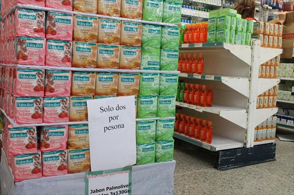 Controlan venta de productos regulados para que no se acaben rápido