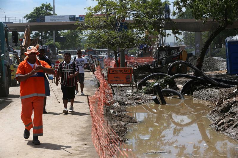 Un fuerte temporal deja dos muertos y provoca estragos en Sao Paulo