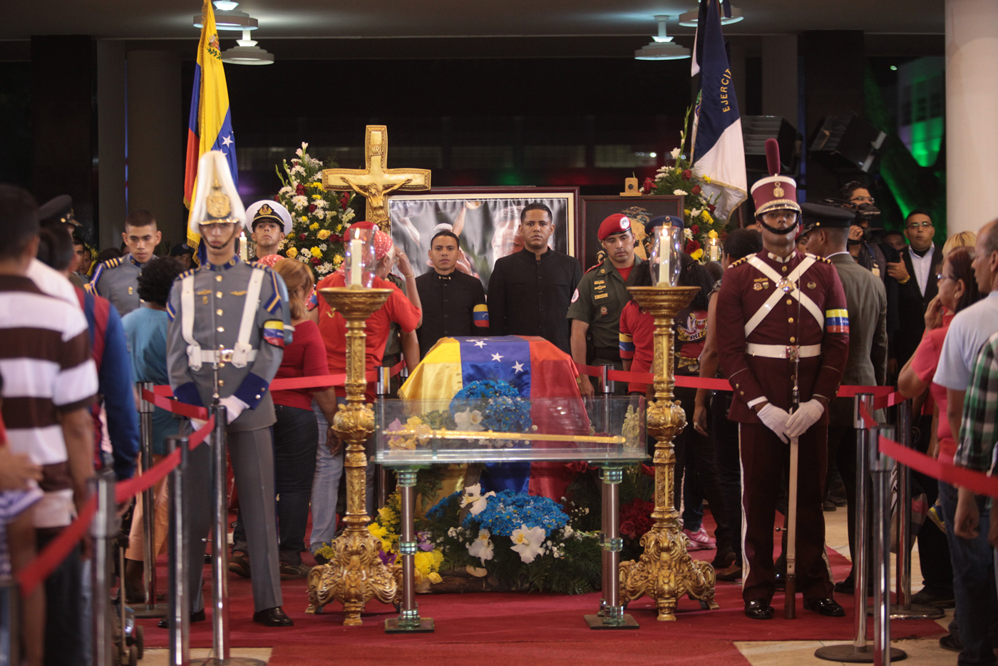 AN “cocina” hoy traslado de Chávez al Panteón