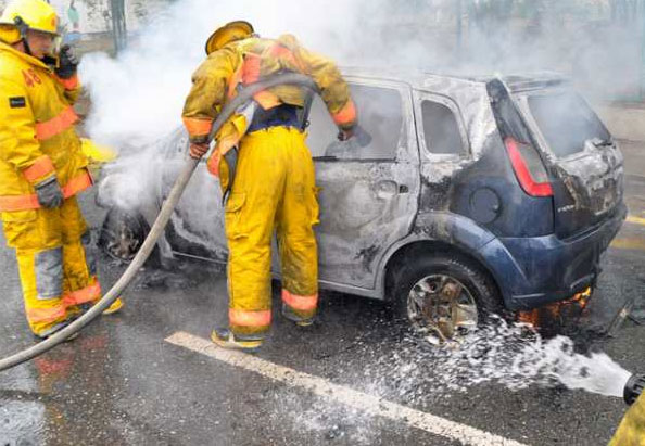 Vehículo explotó en Barquisimeto (Foto)