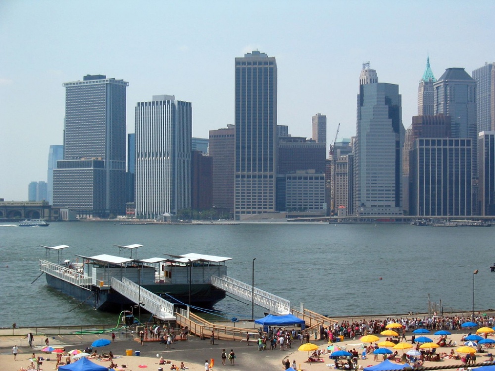 Reabren playas de Nueva York siete meses después del huracán Sandy