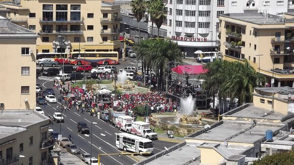 Hallan seis cadáveres con signos de tortura en una fosa en México