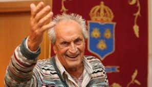 Muere el diseñador Ottavio Missoni, cuyo hijo sigue desaparecido tras accidente en Los Roques