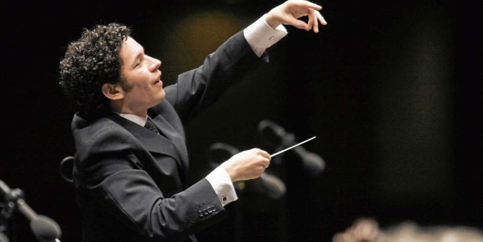 Gustavo Dudamel rodeado por el imperio (FOTOS)