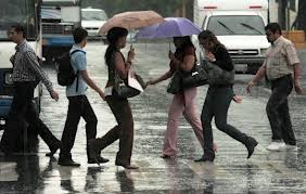 Lunes con lluvias dispersas en la mayor parte del país