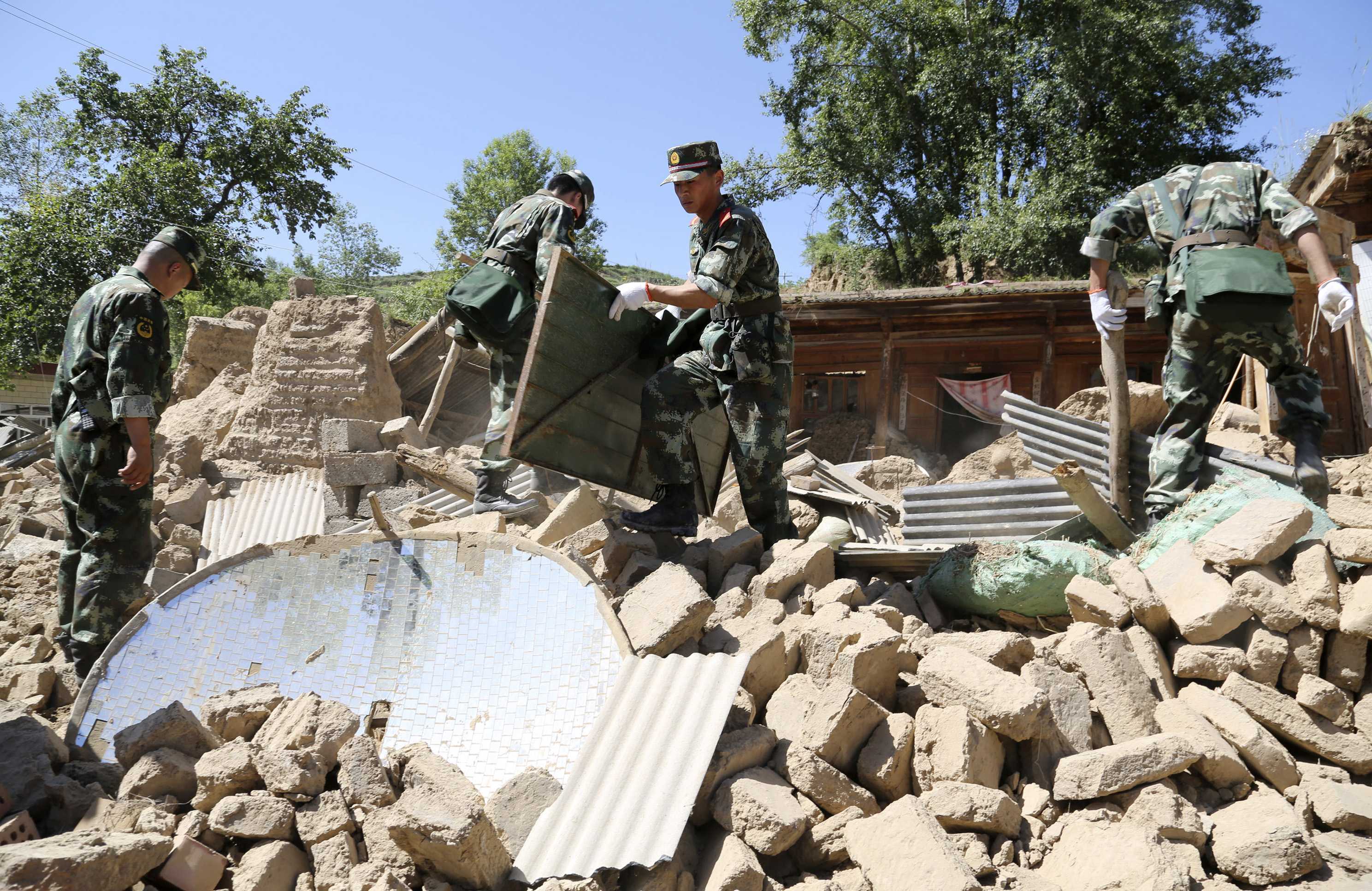 Ascienden a 89 los muertos por el terremoto en el noroeste de China