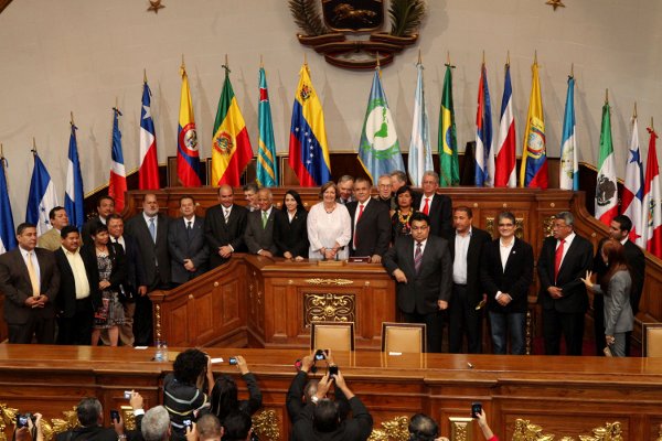 Diputados al Parlatino rechazan que se quite derecho a la elección directa y popular por una designación a dedo