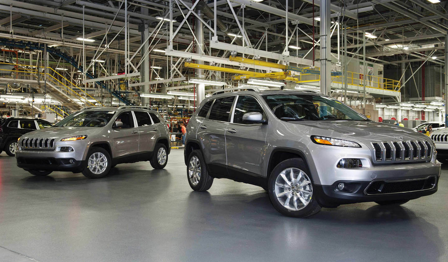 En fotos: El nuevo Jeep Cherokee saliendo de la línea de producción