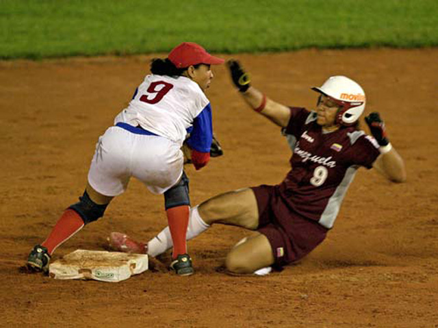 Venezuela dejó en el terreno a Canada, Copa Internacional de Softbol