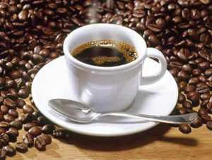 Conoce los riesgos de tomar más de cuatro tazas de café al día