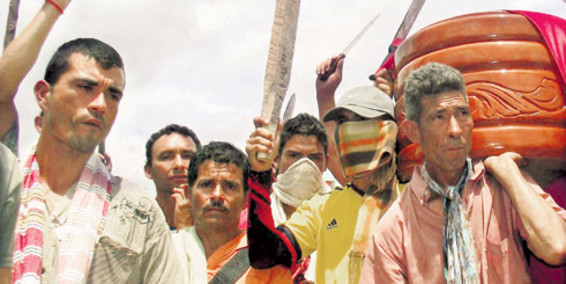 Violentos enfrentamientos en marchas de apoyo a campesinos colombianos