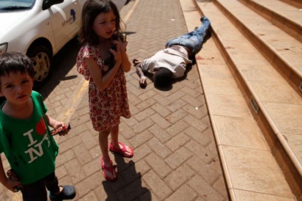 Un niño de cuatro años que desafió a los terroristas