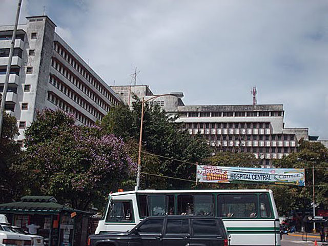 Muere padre de adolescente que planificó el asesinato y robo de su madre en San Cristóbal