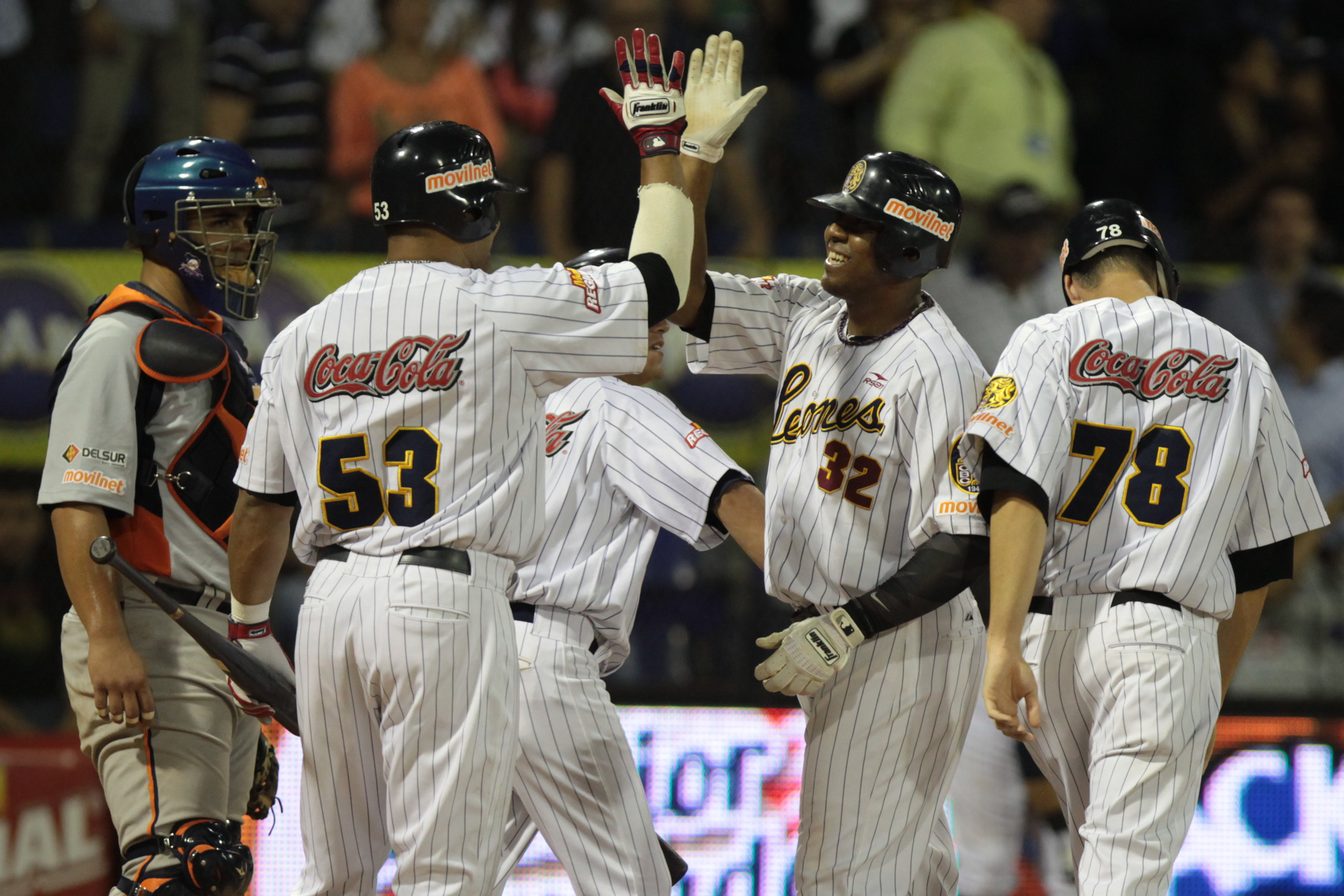 Leones vencen a Caribes (Fotos)