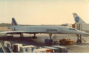 Hace 10 años retiraron oficialmente al Concorde… obsérvalo aterrizando en Maiquetía (que tiempos)