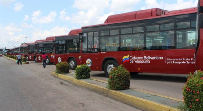 Llegan al país 300 unidades de transporte del convenio con China