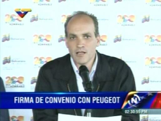 Gobierno crea empresa mixta con Peugeot