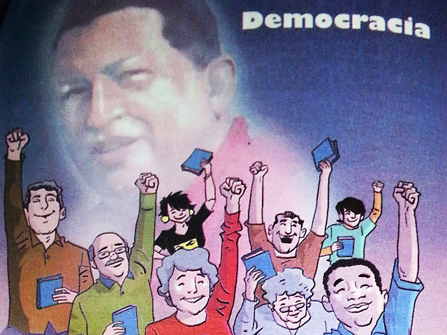 Las superchavistas ilustraciones de la Constitución de todos los venezolanos que le entregan a los niños