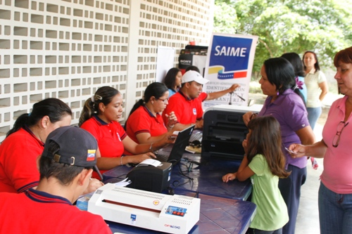 Móviles de cedulación en Anzoátegui