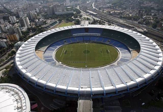 Preparan 10.000 agentes antidisturbios para el Mundial de fútbol