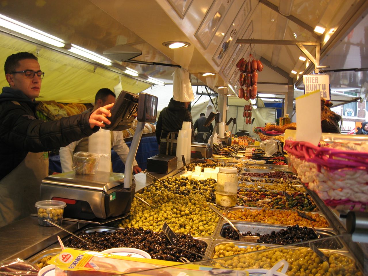 Los holandeses, franceses y suizos son los que mejor se alimentan