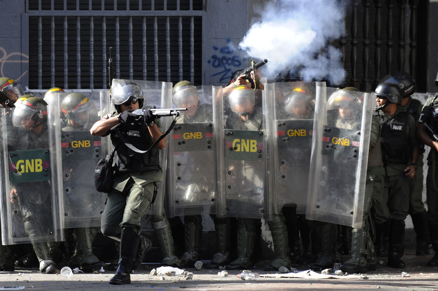 Provea dice que hay 90 detenidos y 40 heridos de bala en protestas