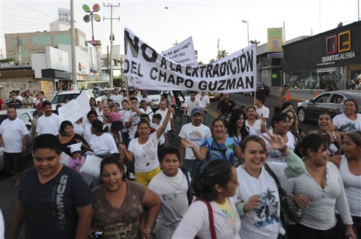 México investiga marcha a favor de “El Chapo”