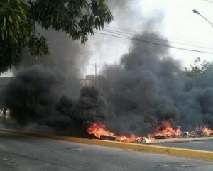 Protestas y trancas en Barquisimeto este #1A (Fotos)