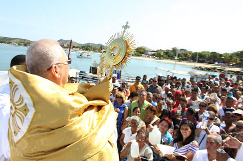 Celebran la “bendición del mar” en Nueva Esparta