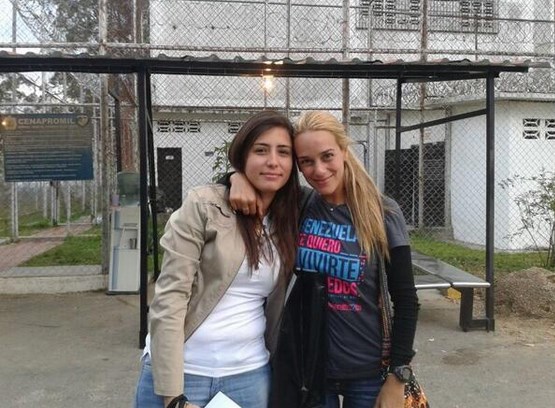 Lilian y Patricia fueron a Ramo Verde a visitar sus esposos presos injustamente (Foto)