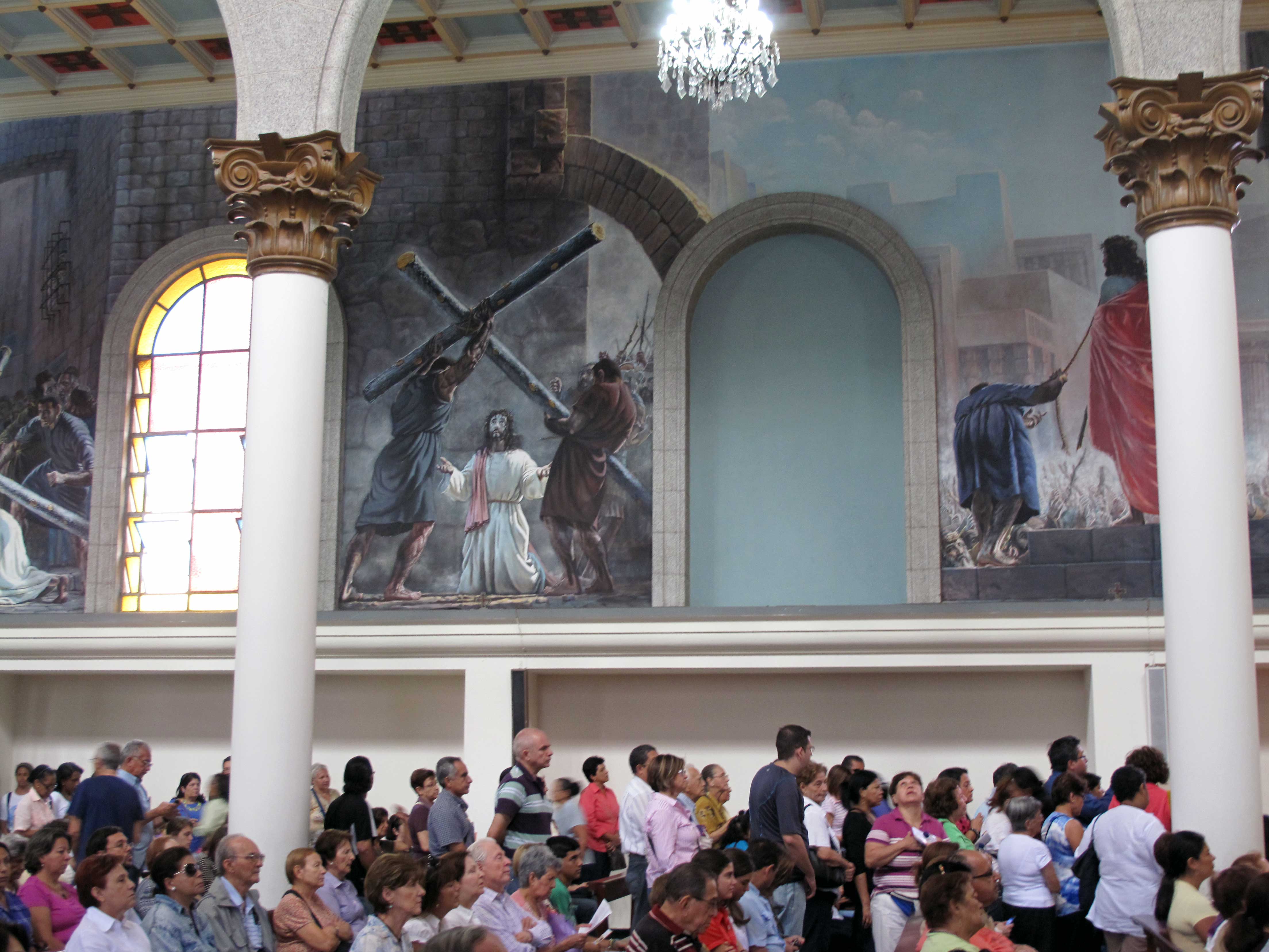 Cultura Chacao organizó Visita a los Siete Templos en las Iglesias del Municipio