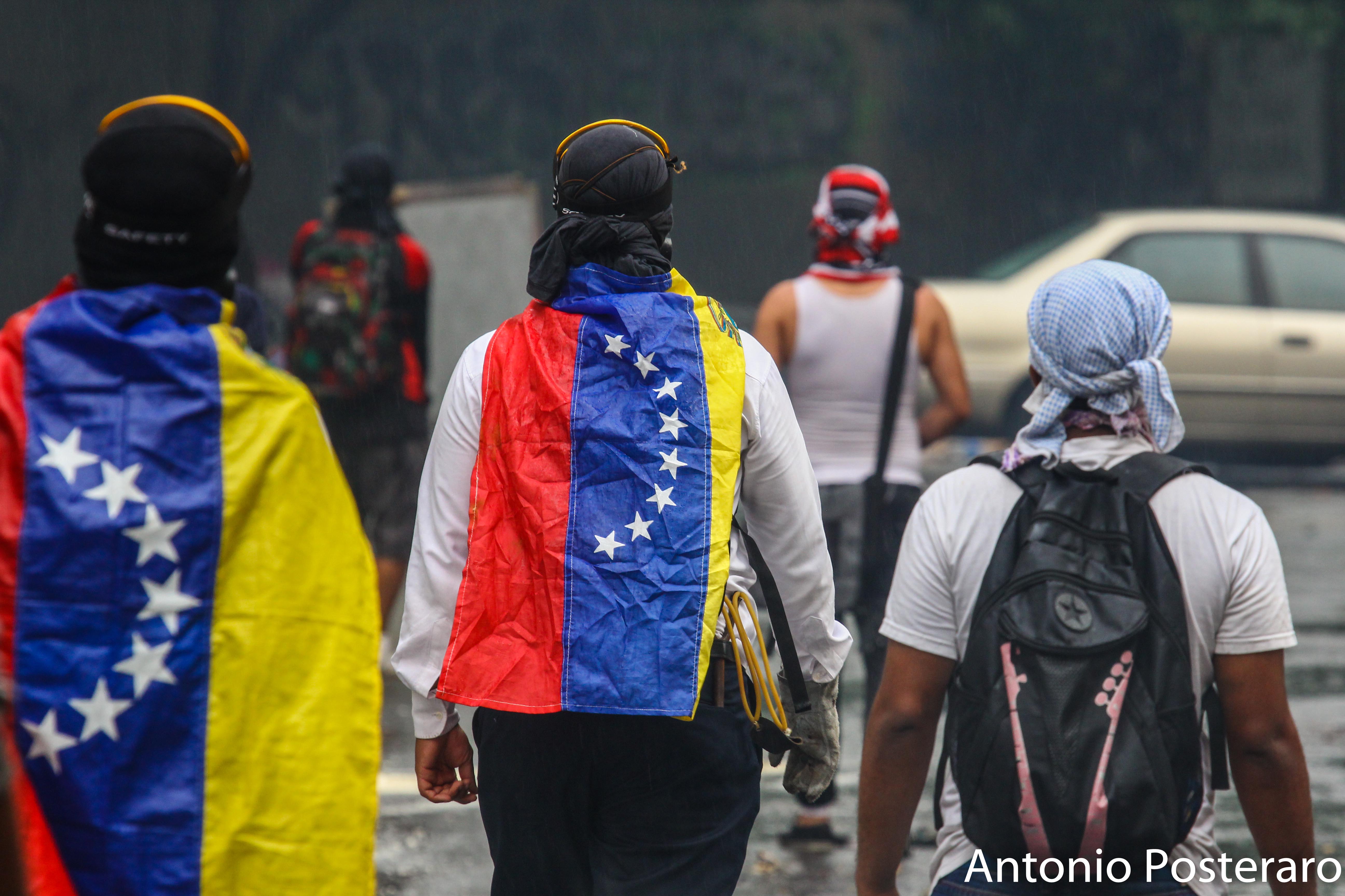 La batalla por los campamentos (Video)