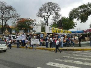 Estudiantes se concentran en campamento de la Plaza Macario Yepez, Barquisimeto #8M