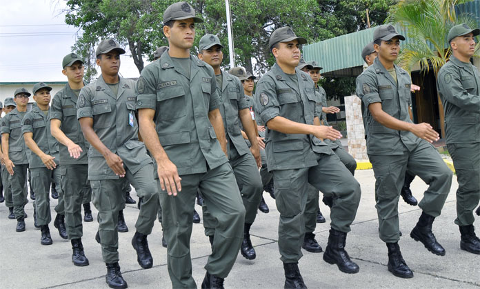 Los inscritos en el servicio militar cobrarán sueldo mínimo