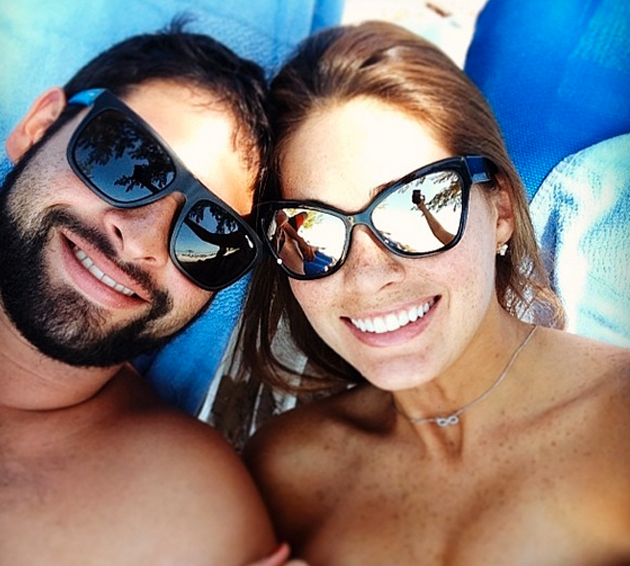 María Gabriela Isler en las Bahamas muy bien acompañada  (Foto)