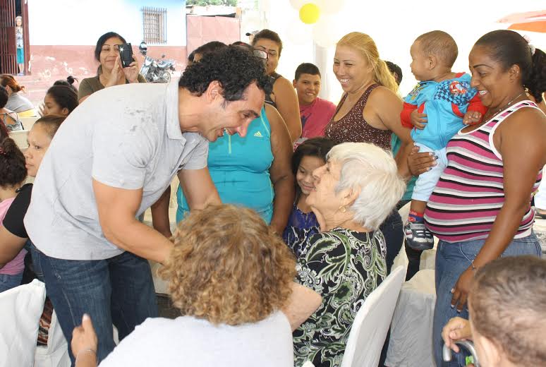 Richard Mardo: Las madres son las principales víctimas de la actual crisis económica