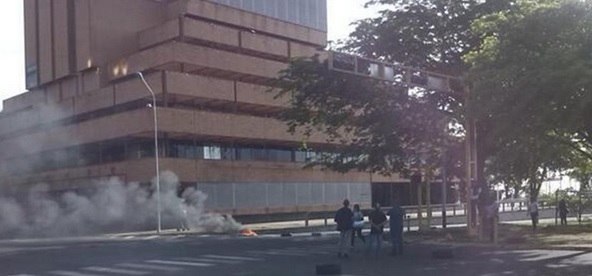 Protesta de trabajadores en Puerto Ordaz