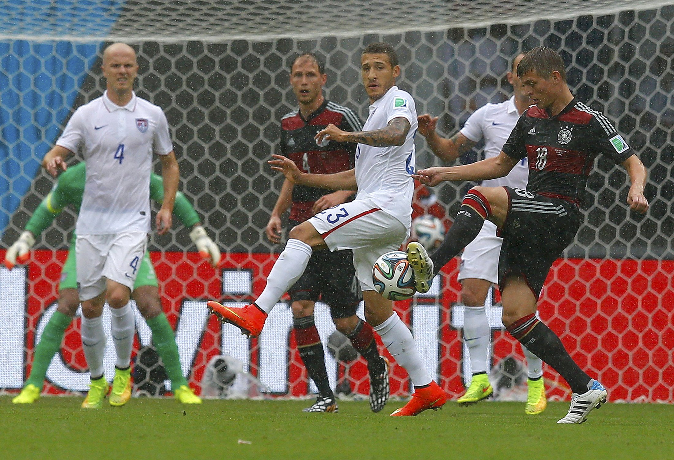 Alemania gana 1-0 a Estados Unidos y ambos pasan a octavos